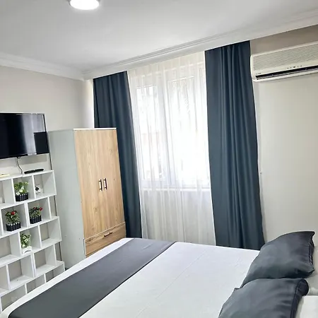 Upart Flats By Refe *