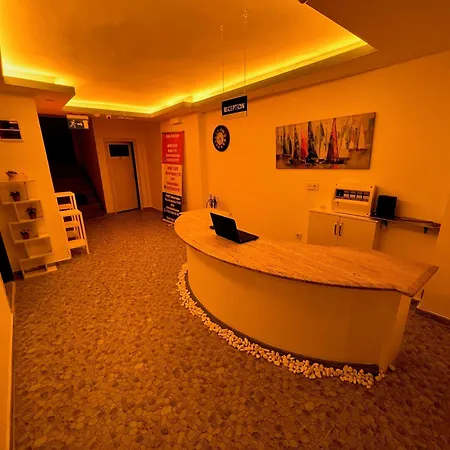 Upart Flats By Refe *