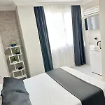 Upart Flats By Refe