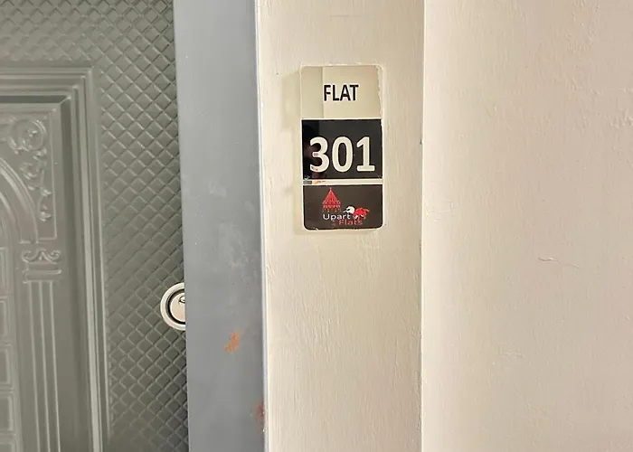 Upart Flats By Refe