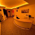 Upart Flats By Refe *